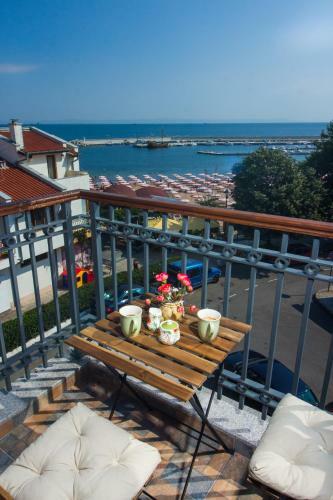 Hostal Breeze Guest House