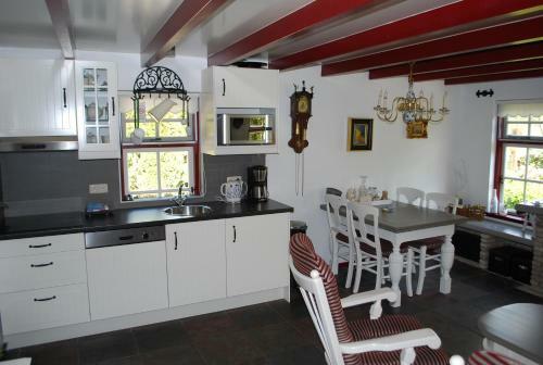 Appartement/vakantiehuis/b&b It Koaih�s