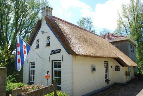 Appartement/vakantiehuis/b&b It Koaih�s