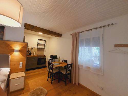 Tiny Kozma Apartment