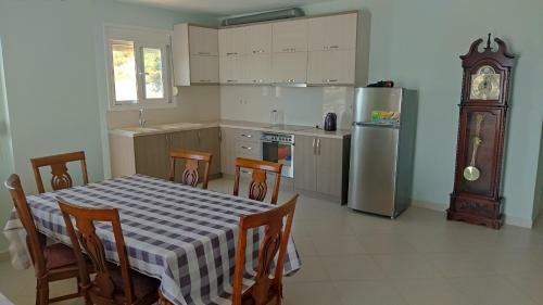 Apartments Eri