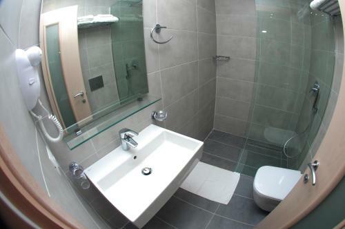 Hotel Ari 2