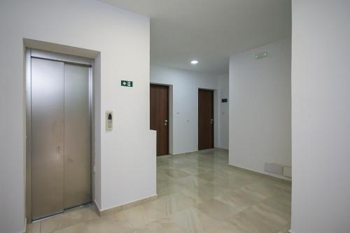 Pearl Apartment