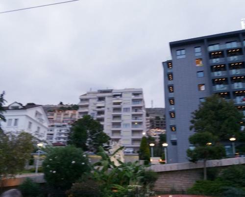 Iraa's Apartment Sarand�