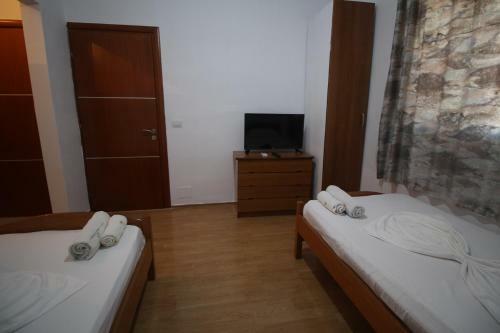 Hostal Keivi Guesthouse