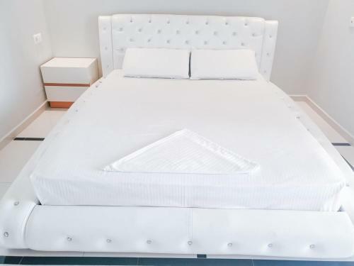 Fantastic Sea View Apartment / Urban Stay Saranda