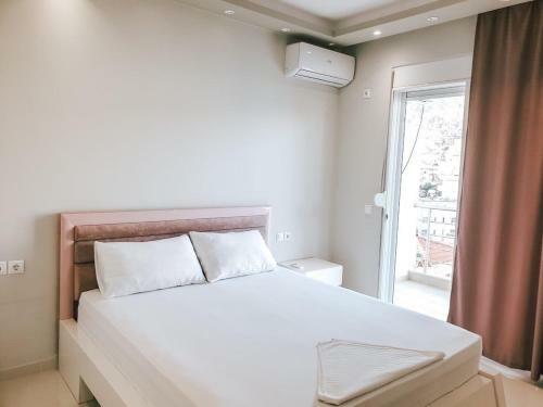 Fantastic Sea View Apartment / Urban Stay Saranda