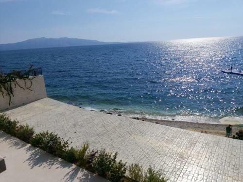Golden Beach Residence - Front Beach Luxury Apartments