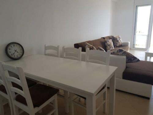 Krystyna Apartment- Apartment Near The Beach