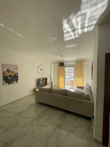 Beachfront Apartment Saranda Terraces