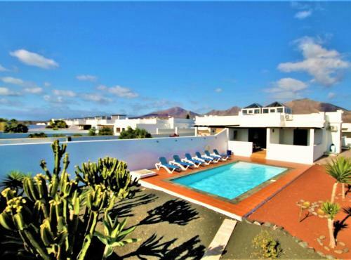 Villa Con Piscina Climatizada El Cobre 22