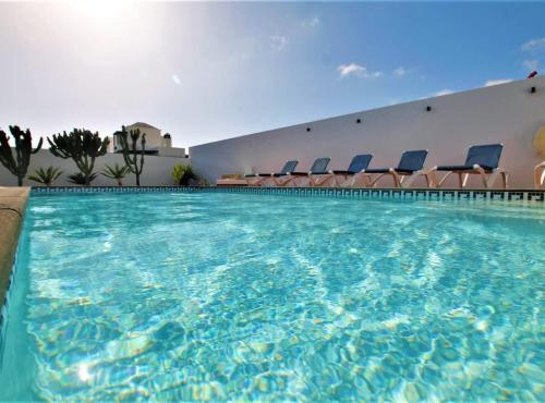 Villa Con Piscina Climatizada El Cobre 22