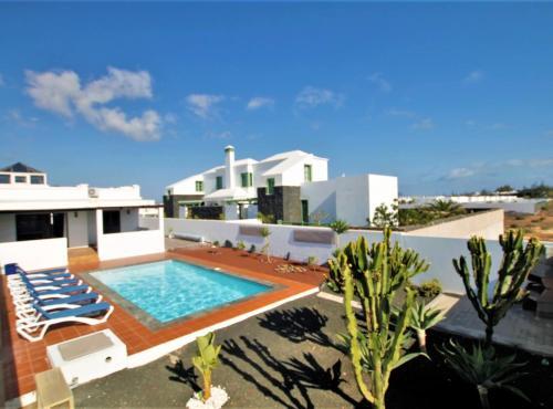 Villa Con Piscina Climatizada El Cobre 22