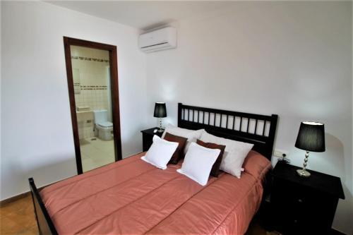 Villa Con Piscina Climatizada El Cobre 22