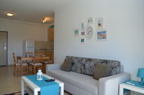 Paul Apartments