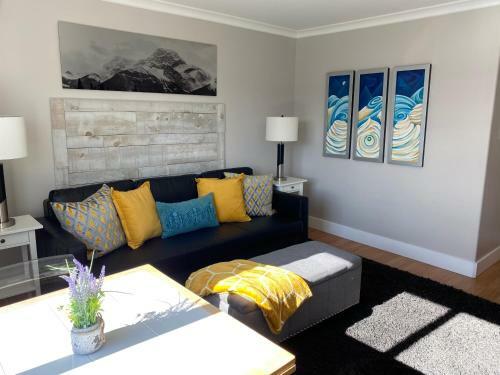 Apartamento Panoramic View! Private 1 Br Suite, New Living Room!