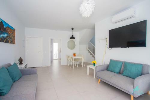 Beautiful 2-bed Villa With Private Pool