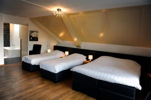 Hotel Eddies