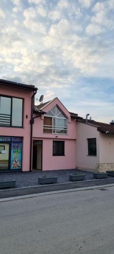 Apartman Zlatna Zita Pale