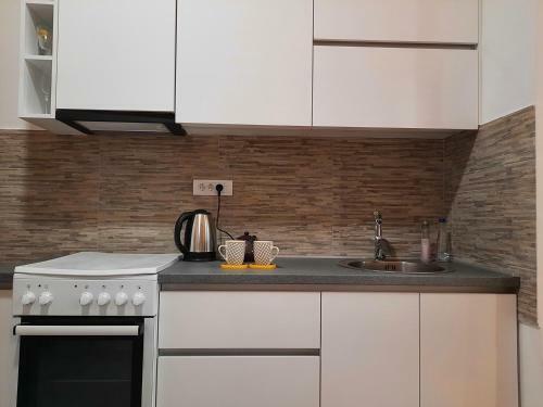 Apartman Holiday Pale Sa Dvije Spavace Sobe