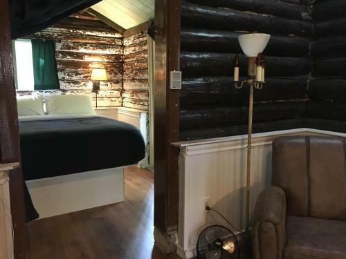 Trapper John's Cabin & Cottages
