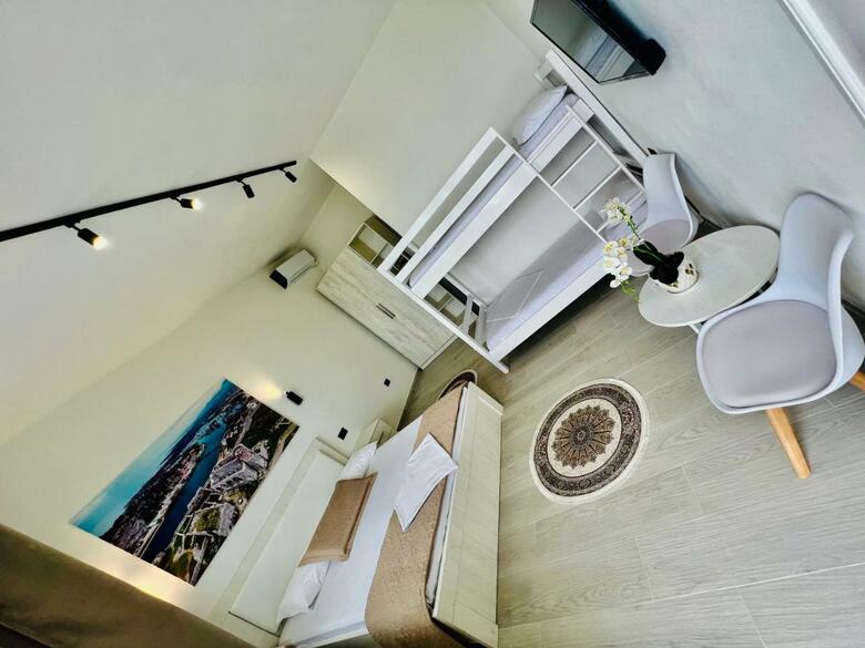 Hostal Iart Residence