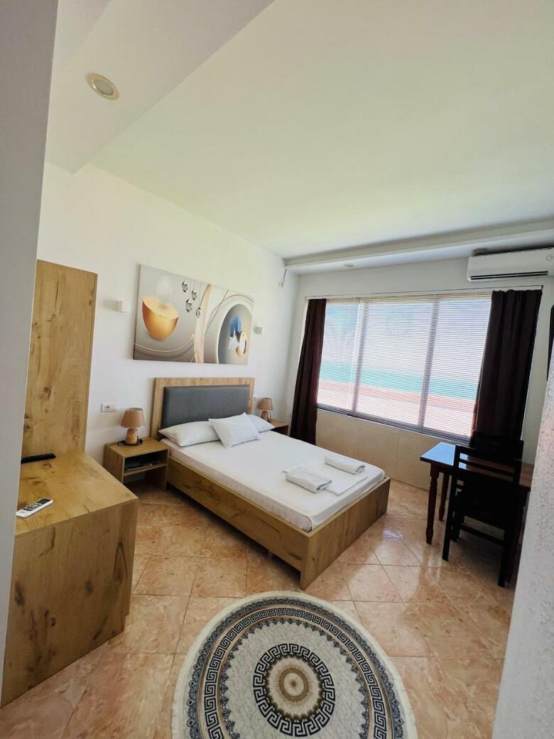 Hostal Iart Residence