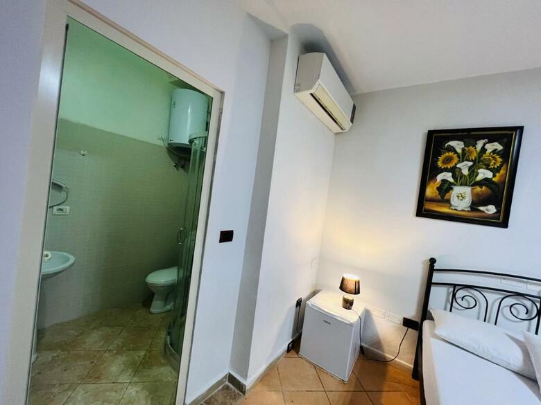 Hostal Iart Residence