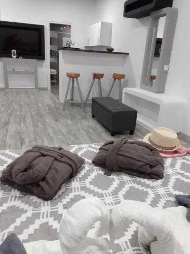 Deluxe Yiota`s Studio !