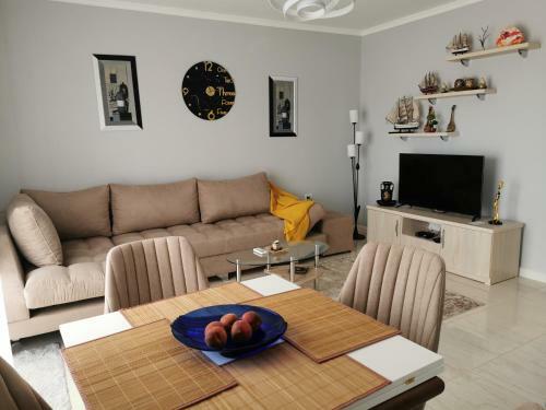 Cozy Apartment 1