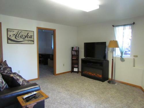 Peaceful 3 Bdrm Alaskan Getaway