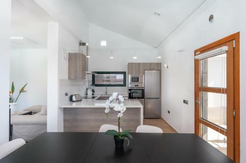 Ereza Villas Camelot
