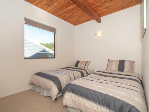 Getaway - Onemana Holiday Chalet