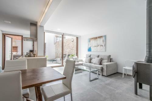 Holiday House 3511 Pollenca