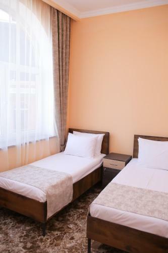 Red Hotel