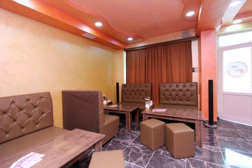 Albergue Hotel N1