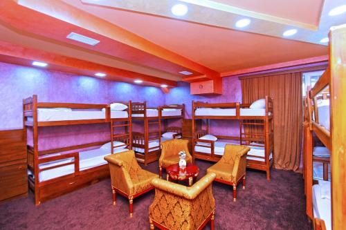 Albergue Hotel N1
