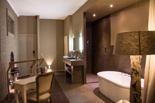 Hotel Huis Van Bewaring