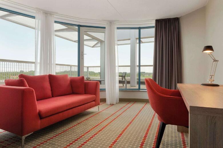 Hotel Ramada By Wyndham Amsterdam Airport Schiphol