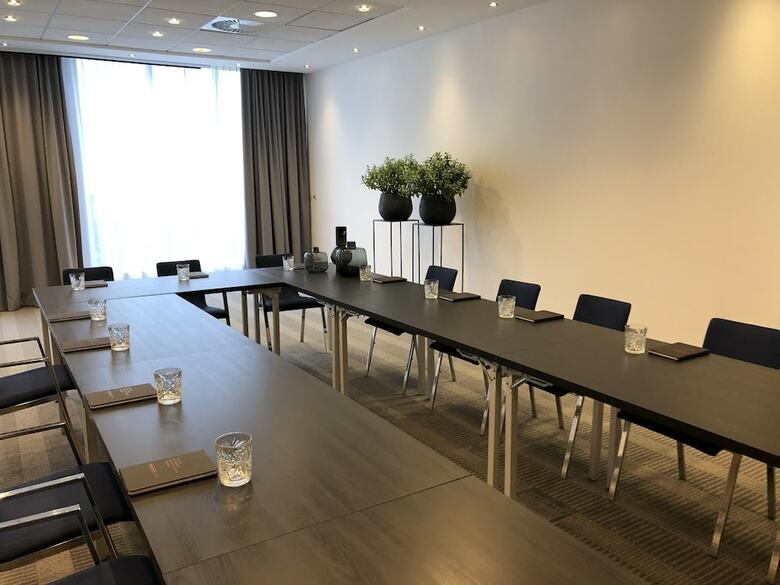 Hotel Ramada By Wyndham Amsterdam Airport Schiphol