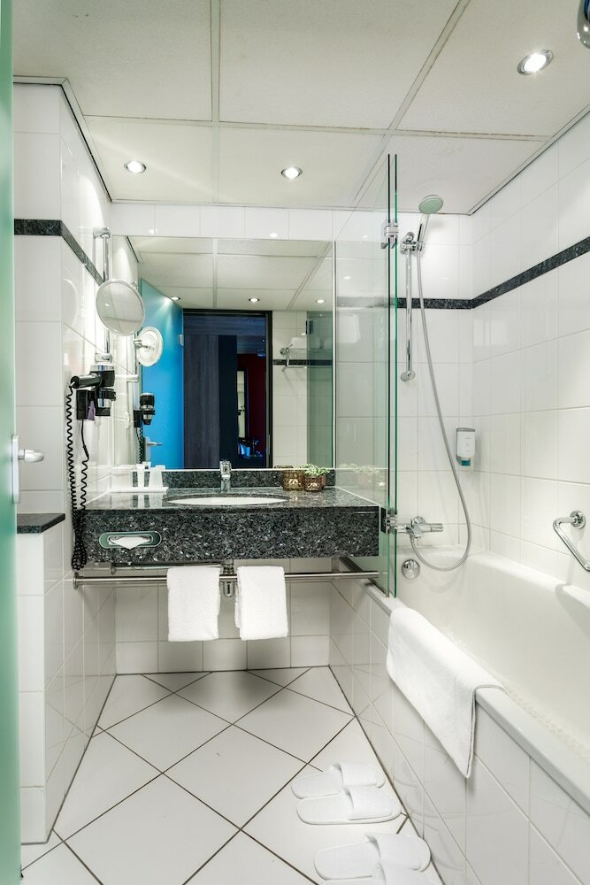 Hotel Ramada By Wyndham Amsterdam Airport Schiphol
