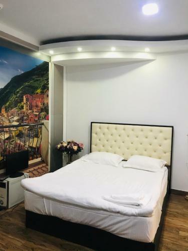 Studio Apartment Near Republic Square