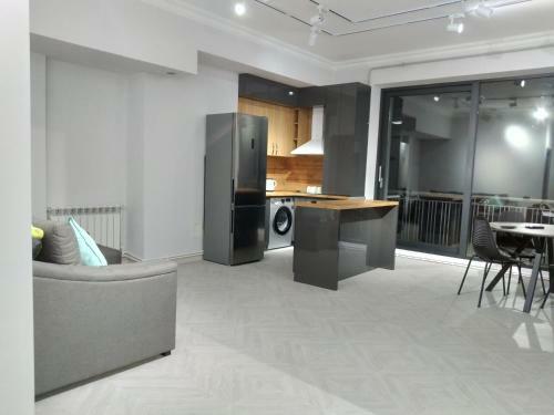 Andranik's City Center Apartment