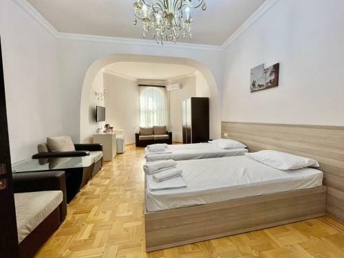 Olive Hotel