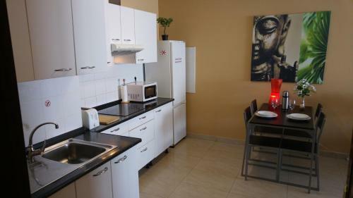 Zen Apartment Playa Chica