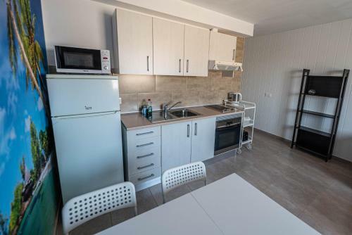 Montse Apartment N3