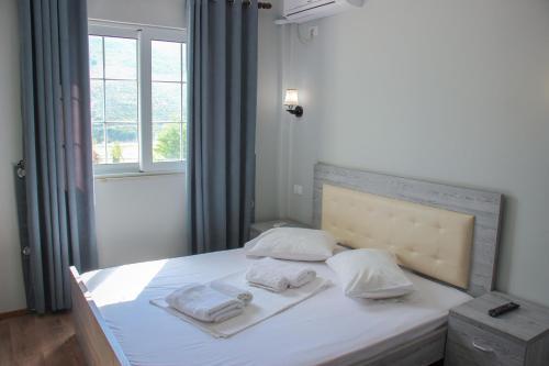 Hotel Veal