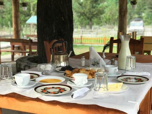 Hostal 'gurra Family' Guesthouse