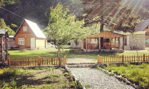 Hostal 'gurra Family' Guesthouse