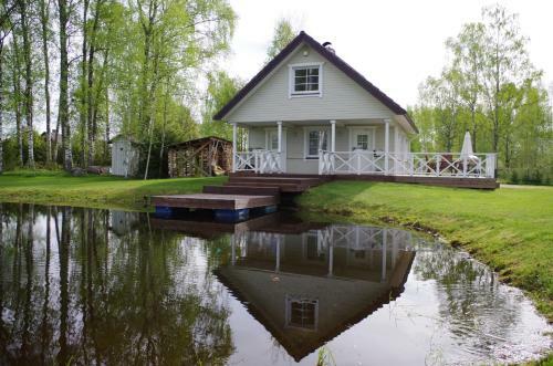��biku Holiday House